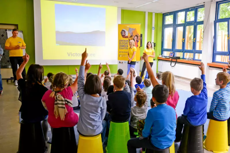 Schulbesuch - Globales Lernen - Infomobilvortrag