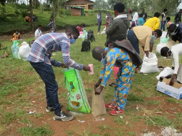 Kinderhaushalte Ruanda - 2. Hilfslieferung